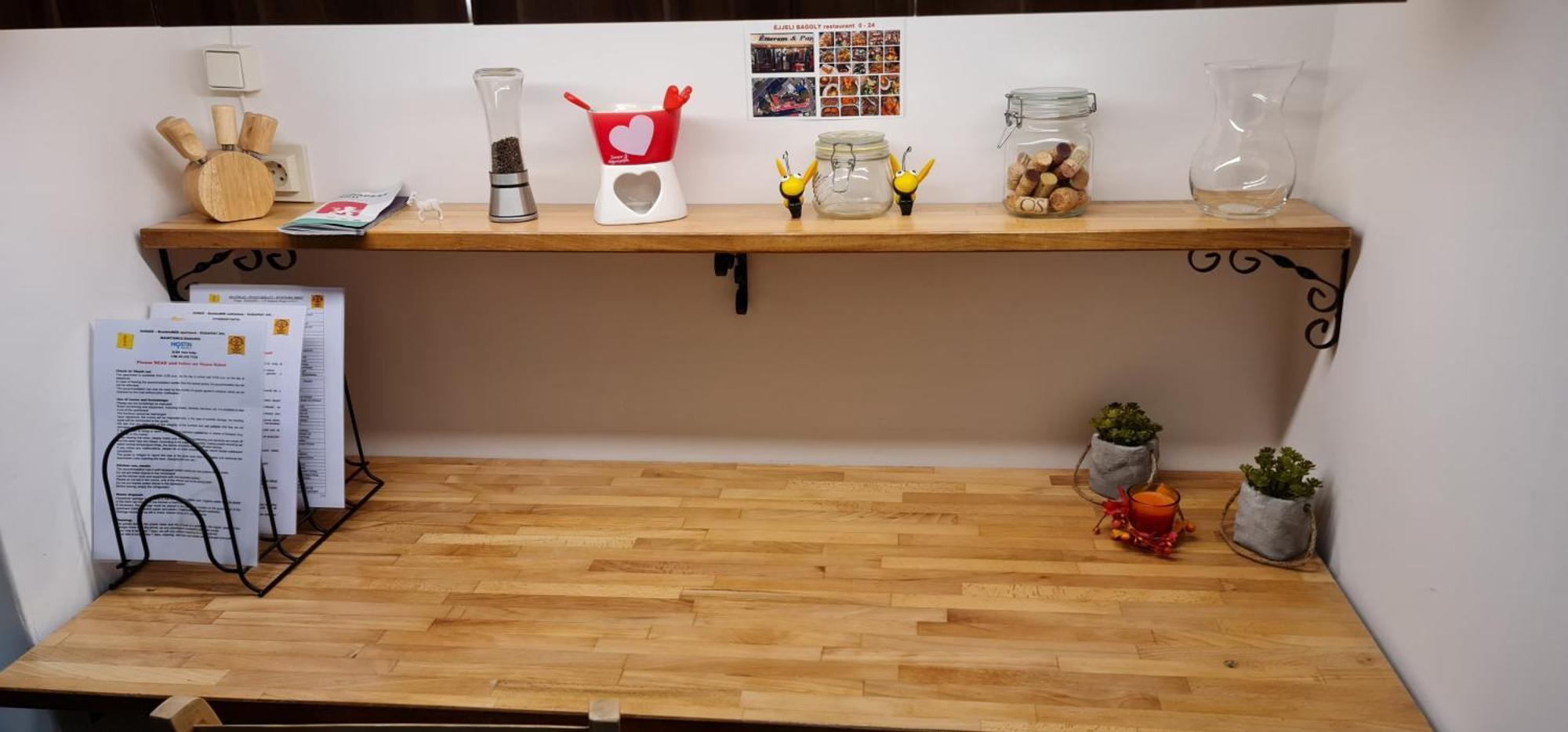 Bumblebee Apartment With Ac Budapest Bagian luar foto