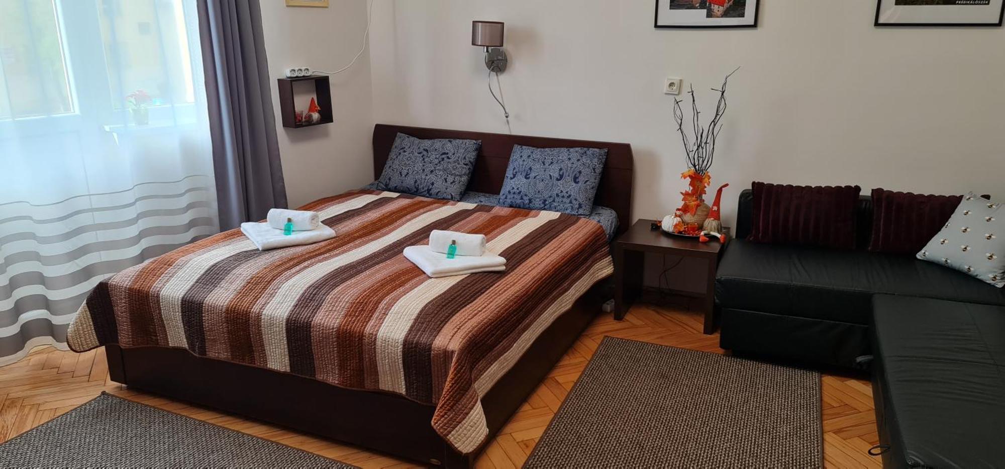 Bumblebee Apartment With Ac Budapest Bagian luar foto